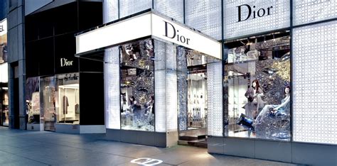 how many stores does dior have